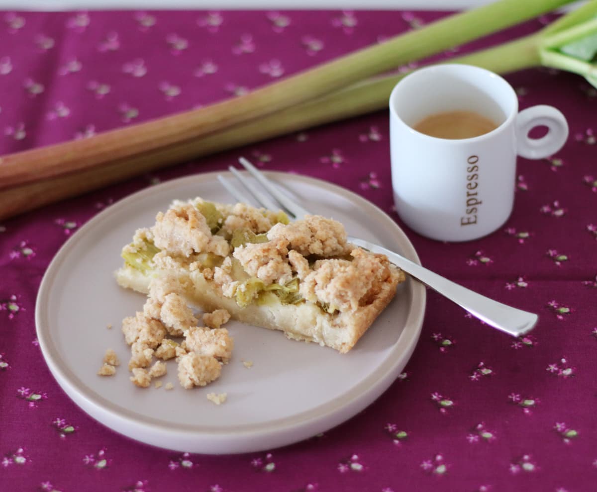 Glutenfreier Rhabarber Streuselkuchen